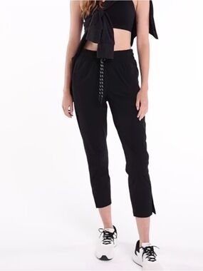 Women’s FLX high waisted woven ankle pant